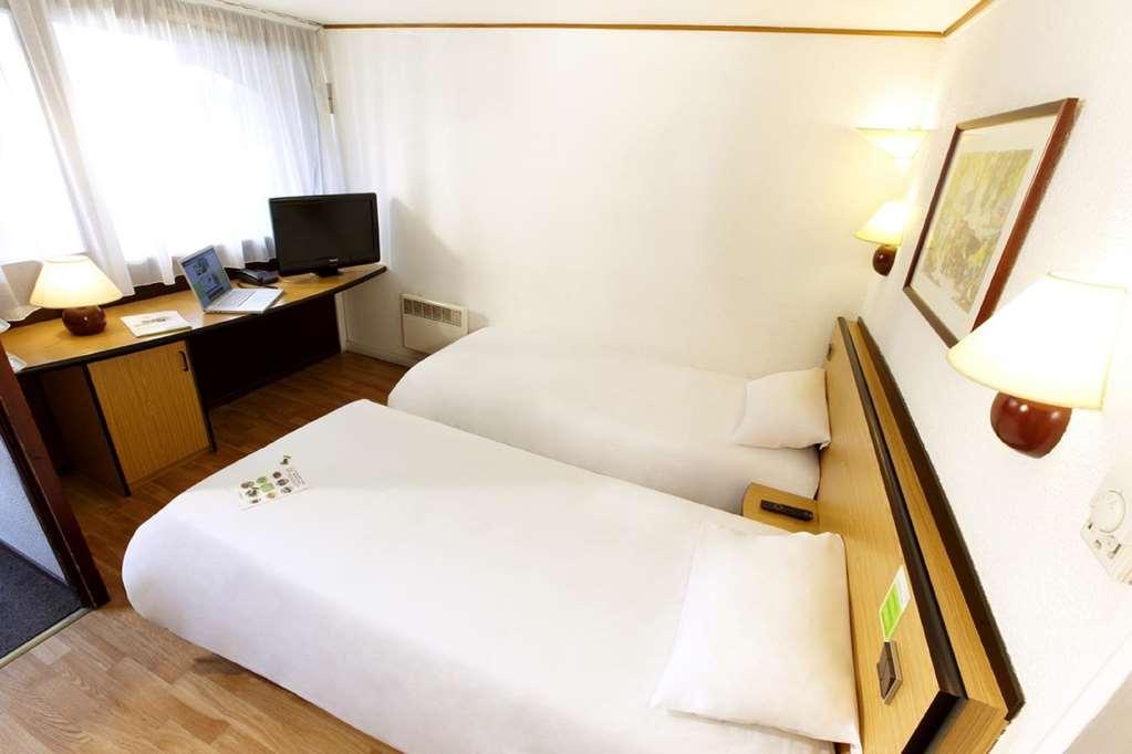 Campanile Clermont-Ferrand ~ Thiers Hotell Rom bilde