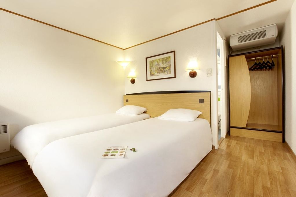 Campanile Clermont-Ferrand ~ Thiers Hotell Rom bilde